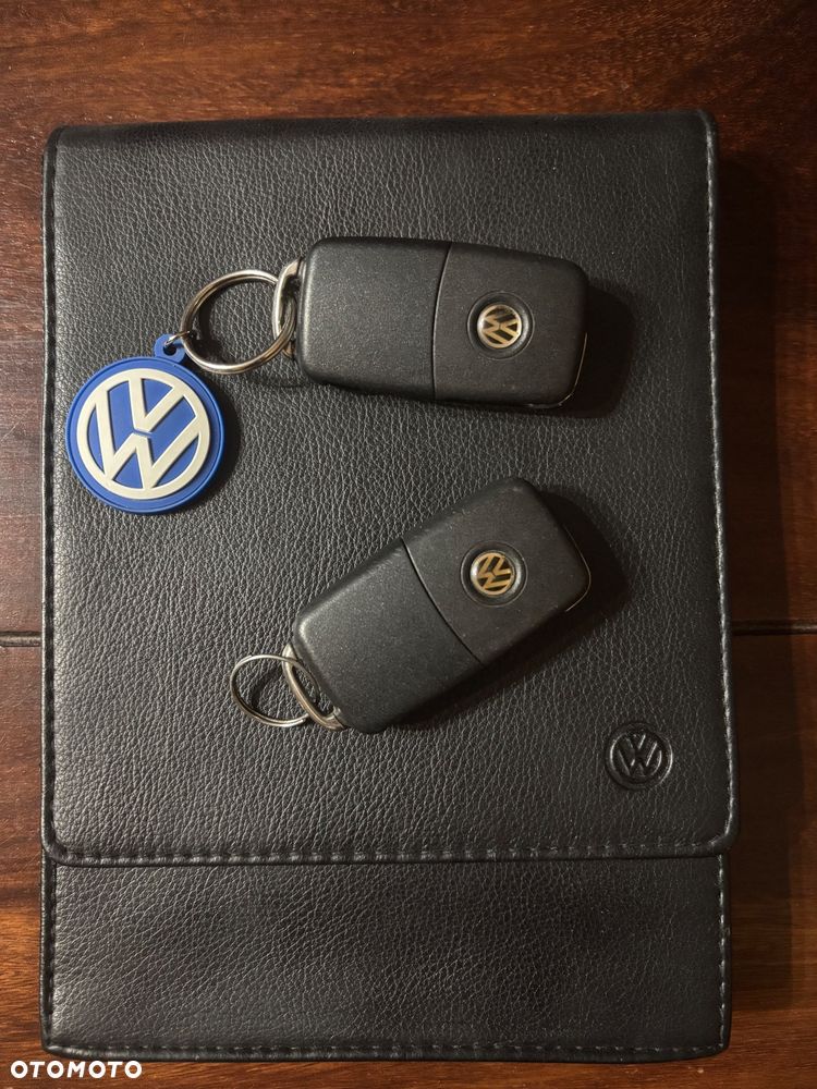 Volkswagen Golf - 23