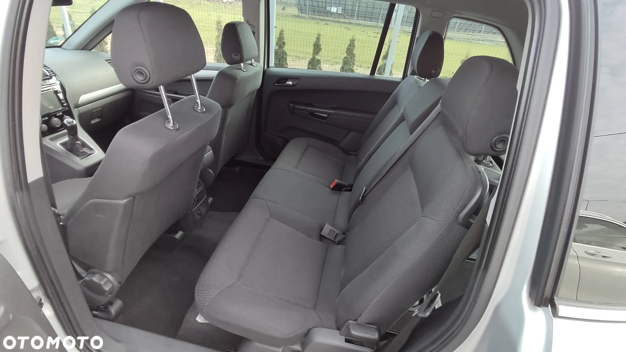 Opel Zafira 1.8 Cosmo - 29