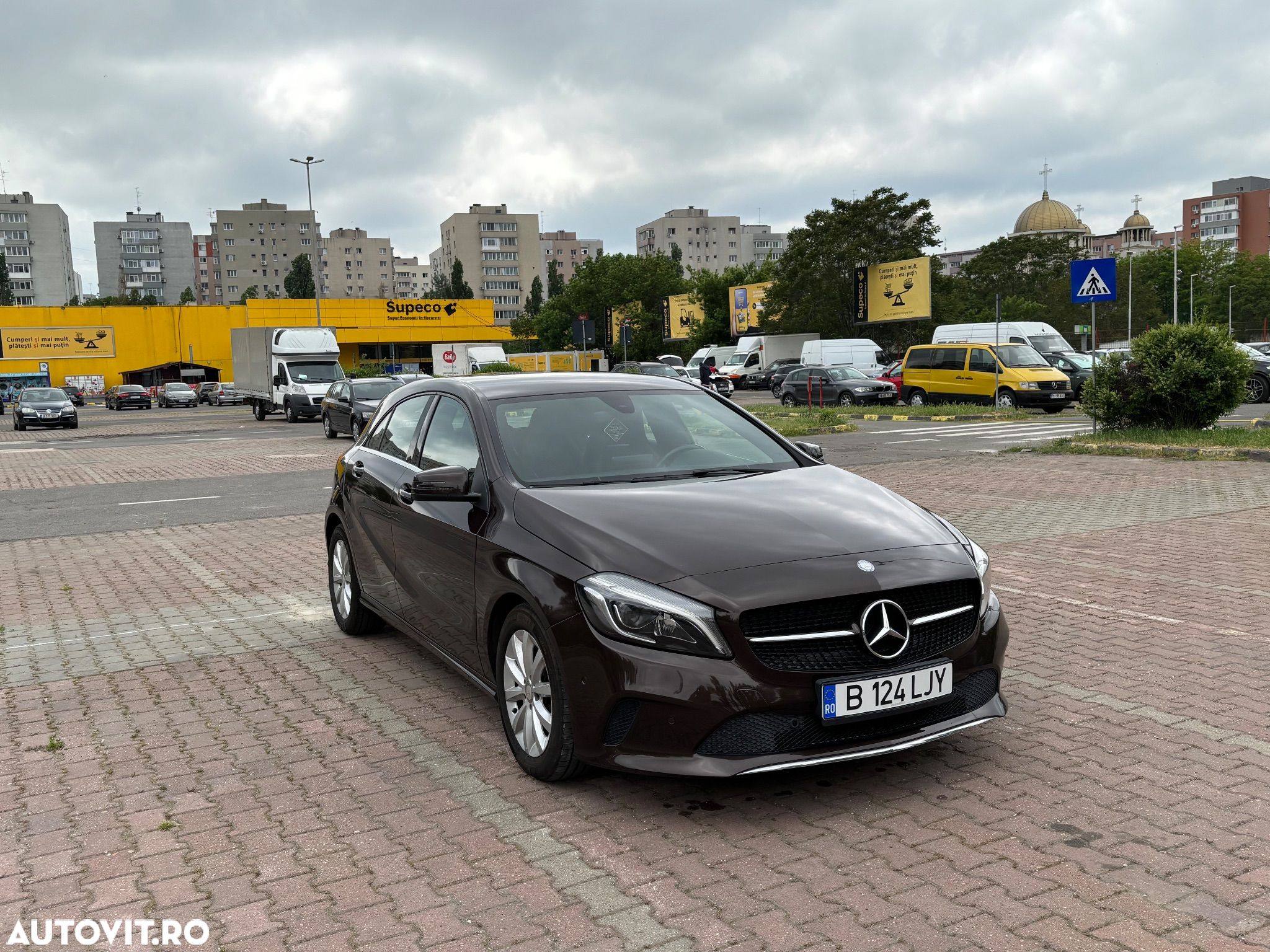 Mercedes-Benz A 180 (BlueEFFICIENCY) - 23