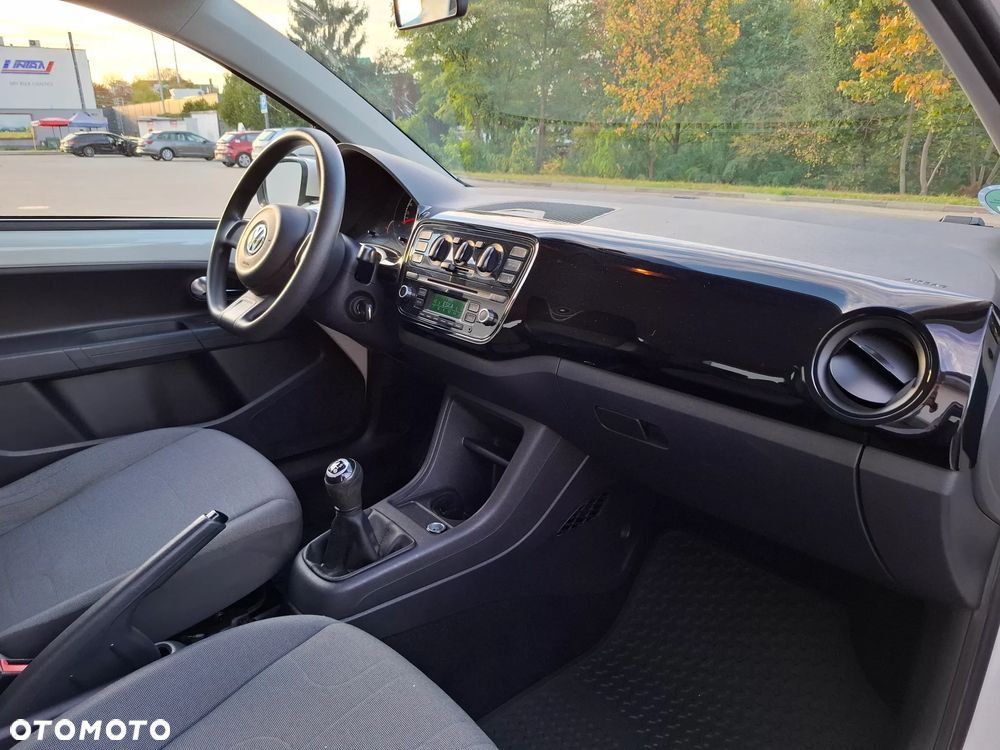 Volkswagen up! United - 28