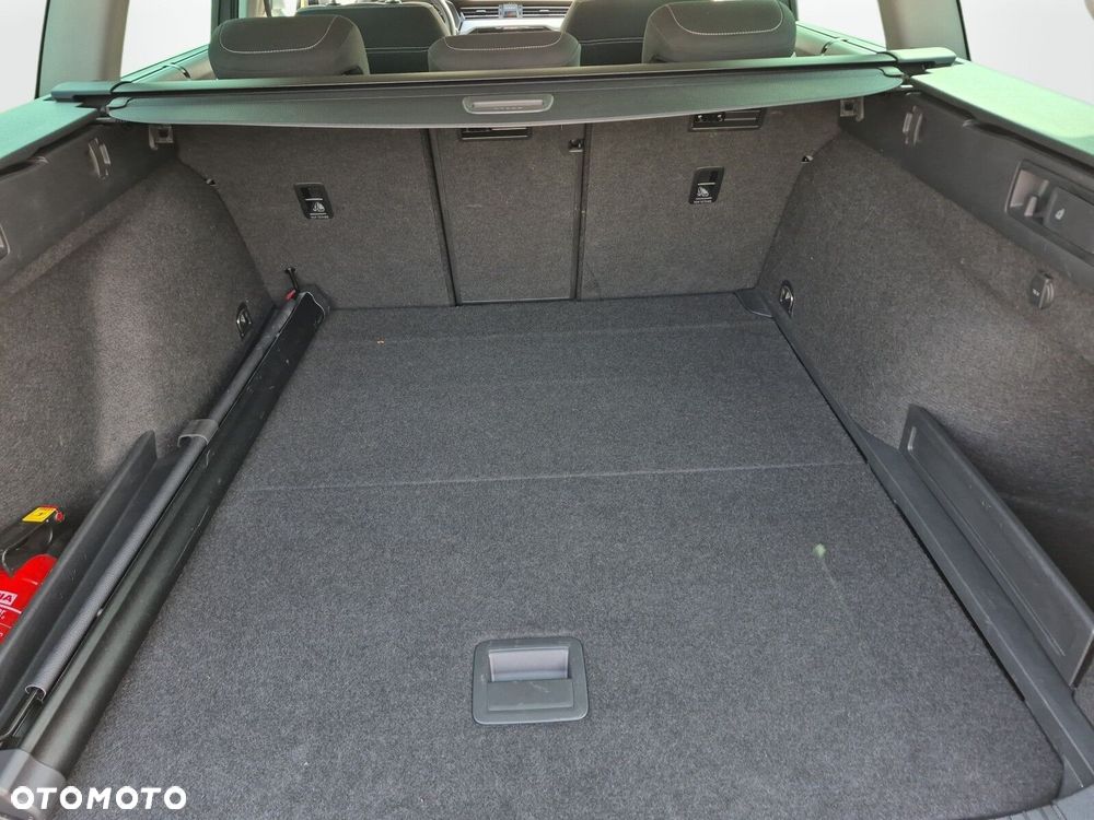 Volkswagen Passat Variant 2.0 TDI SCR Business DSG - 26