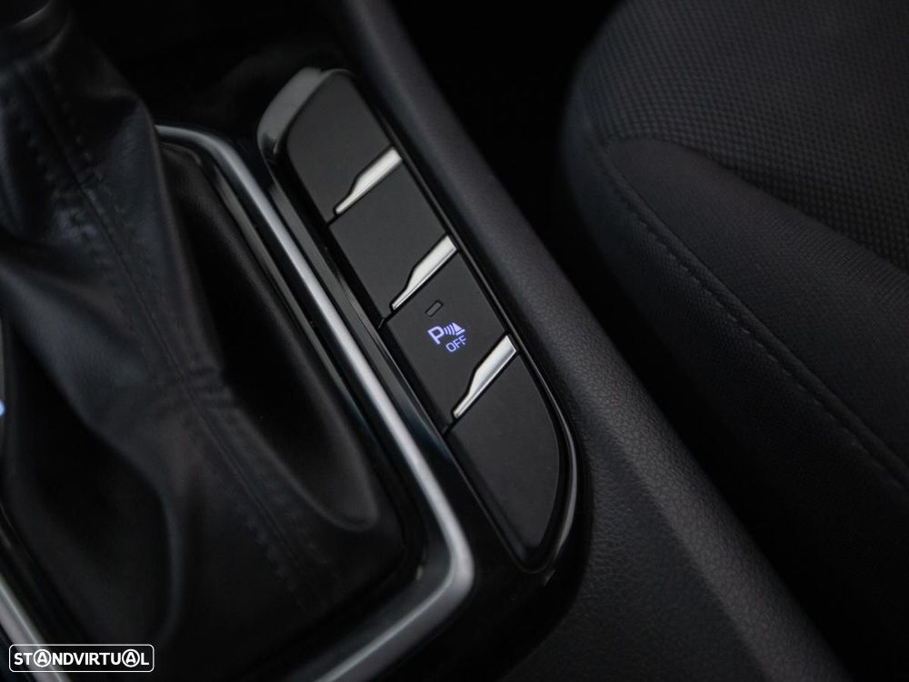 Hyundai Ioniq 1.6 GDI HEV Hybrid Tech - 18