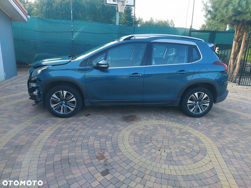 Peugeot 2008 PureTech 82 Allure - 3