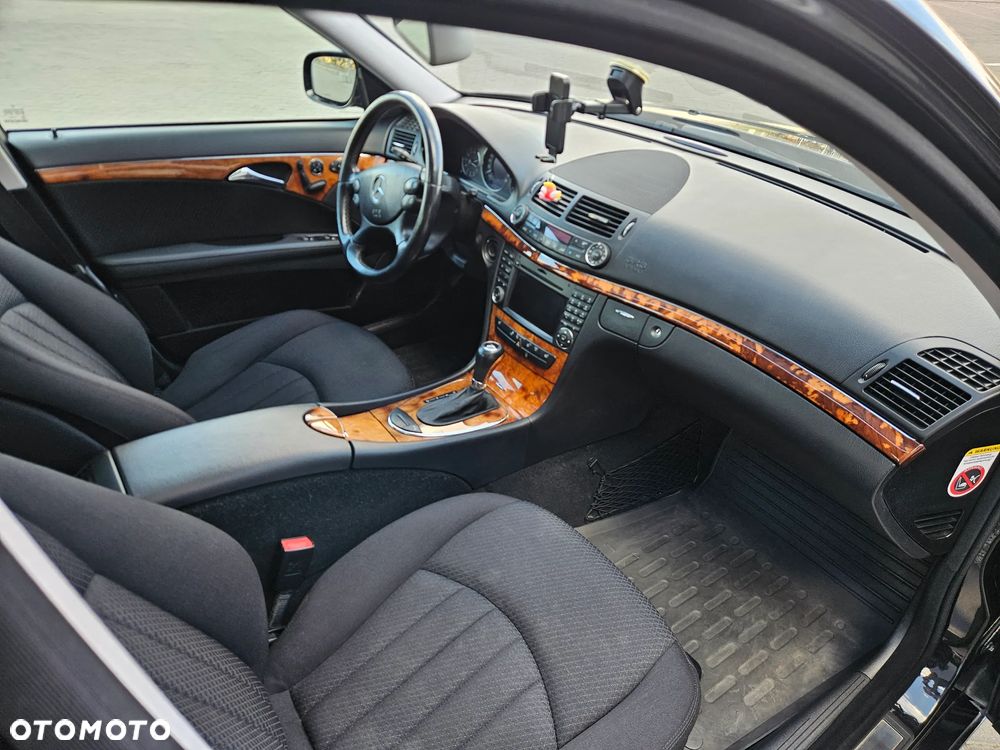 Mercedes-Benz Klasa E 320 CDI Elegance - 11
