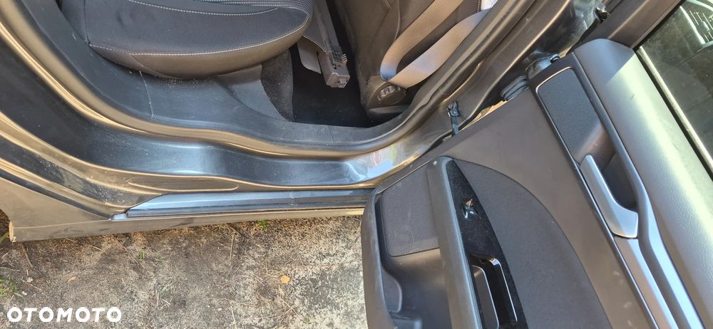 Ford Mondeo 2.0 Hybrid Titanium - 21