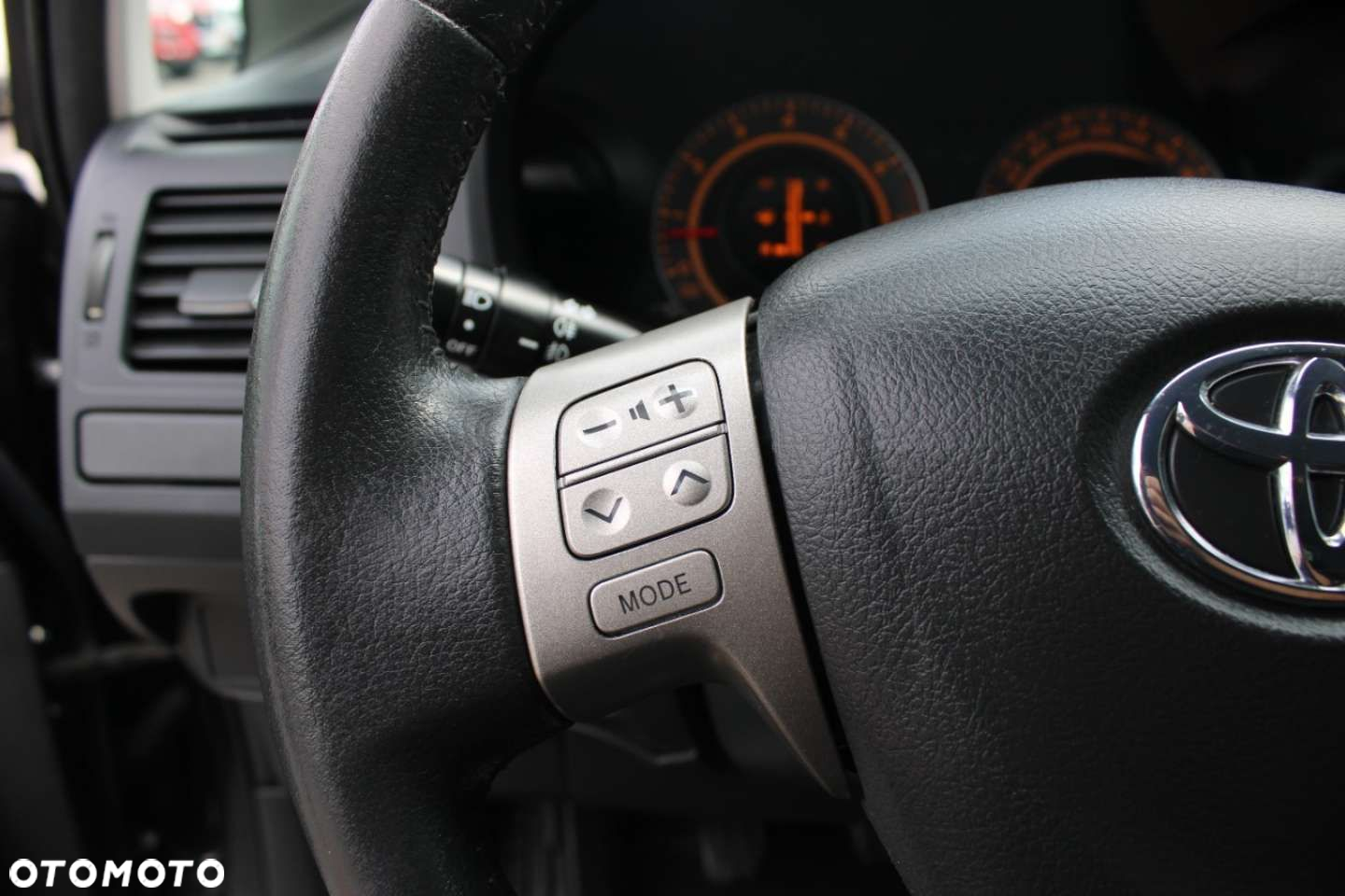 Toyota Auris - 34