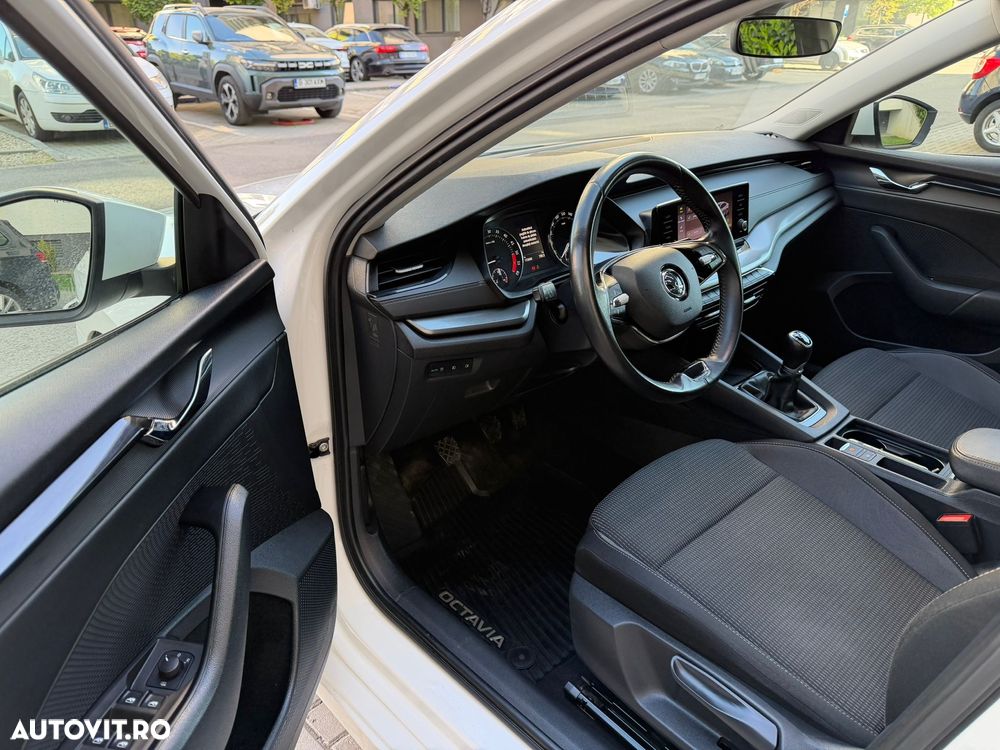 Skoda Octavia 2.0 TDI Style - 9