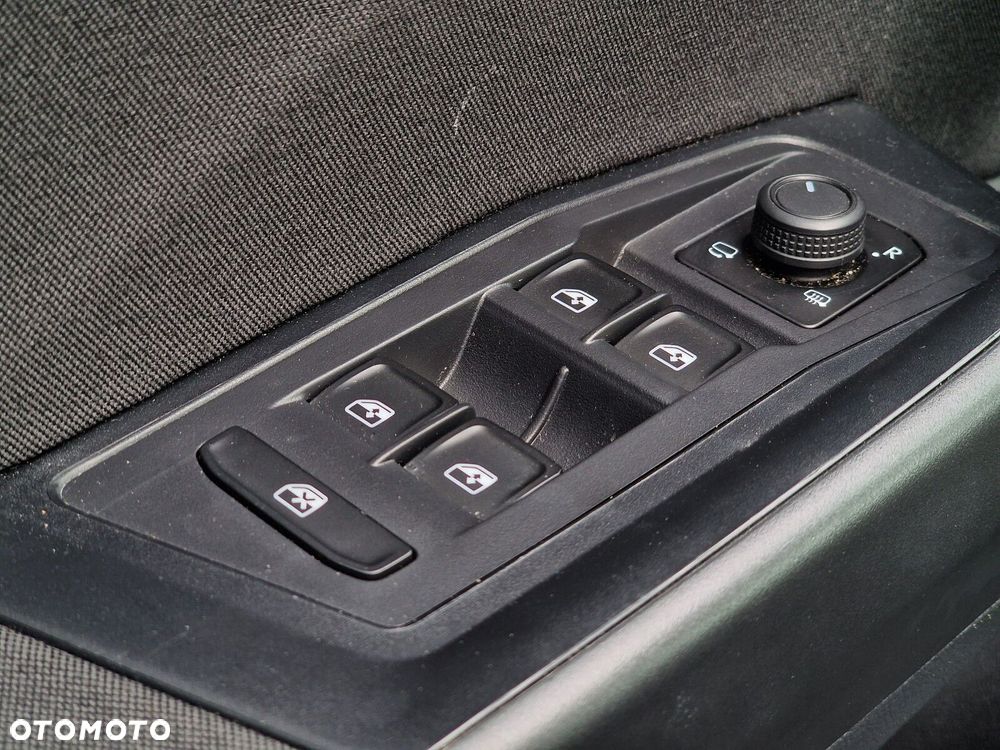 Volkswagen T-Roc 1.5 TSI Life DSG - 21