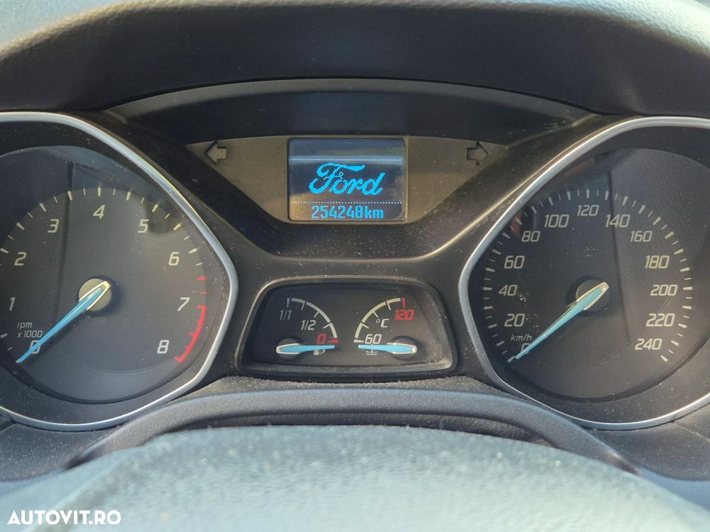 Ford Focus 1.6 Ecoboost Start Stop Titanium - 16