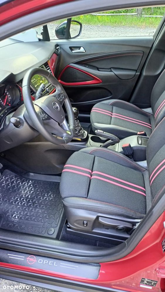 Opel Crossland X - 8