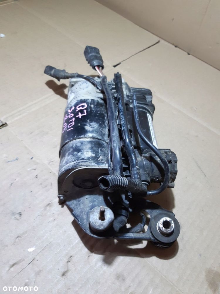 AUDI Q7 4L KOMPRESOR ZAWIESZENIA 7L8616006C - 6