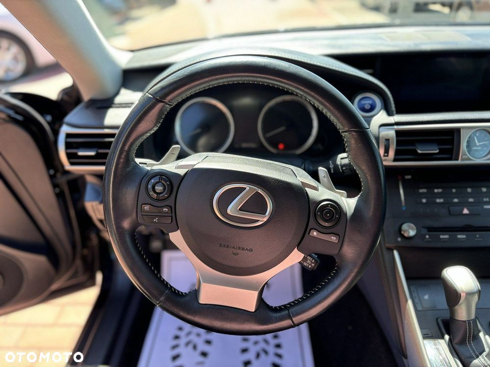 Lexus IS - 19