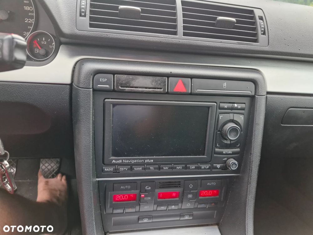 Audi A4 Avant 2.0 TDI - 4