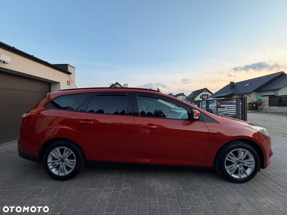Ford Focus 1.6 Edition - 6
