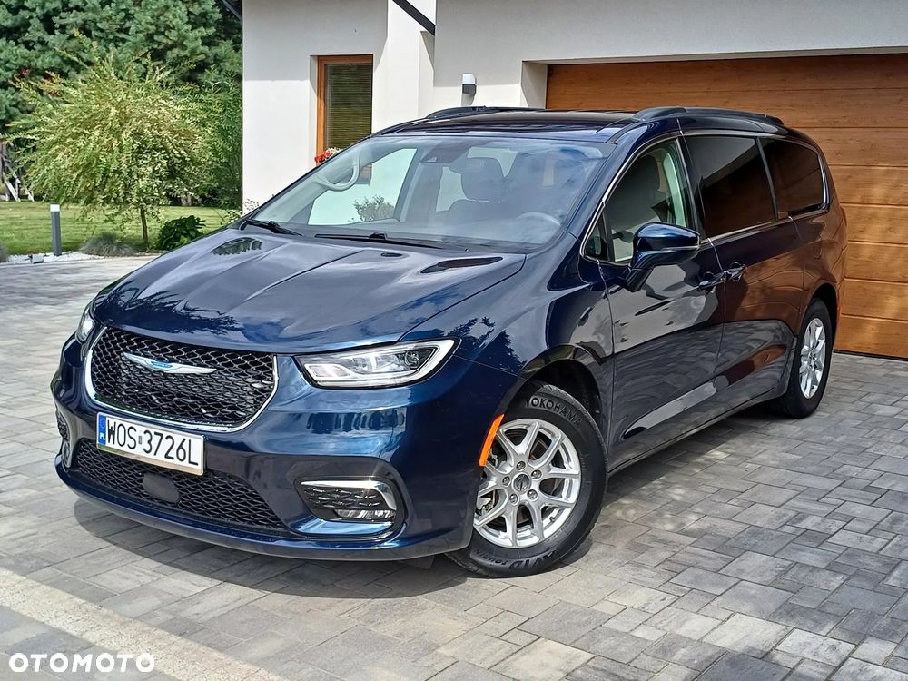 Chrysler Pacifica - 3