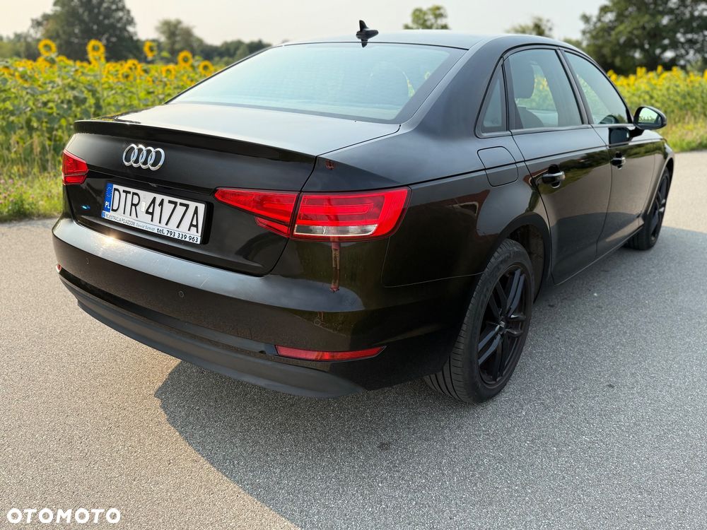 Audi A4 Limousine 2.0 TDI - 8
