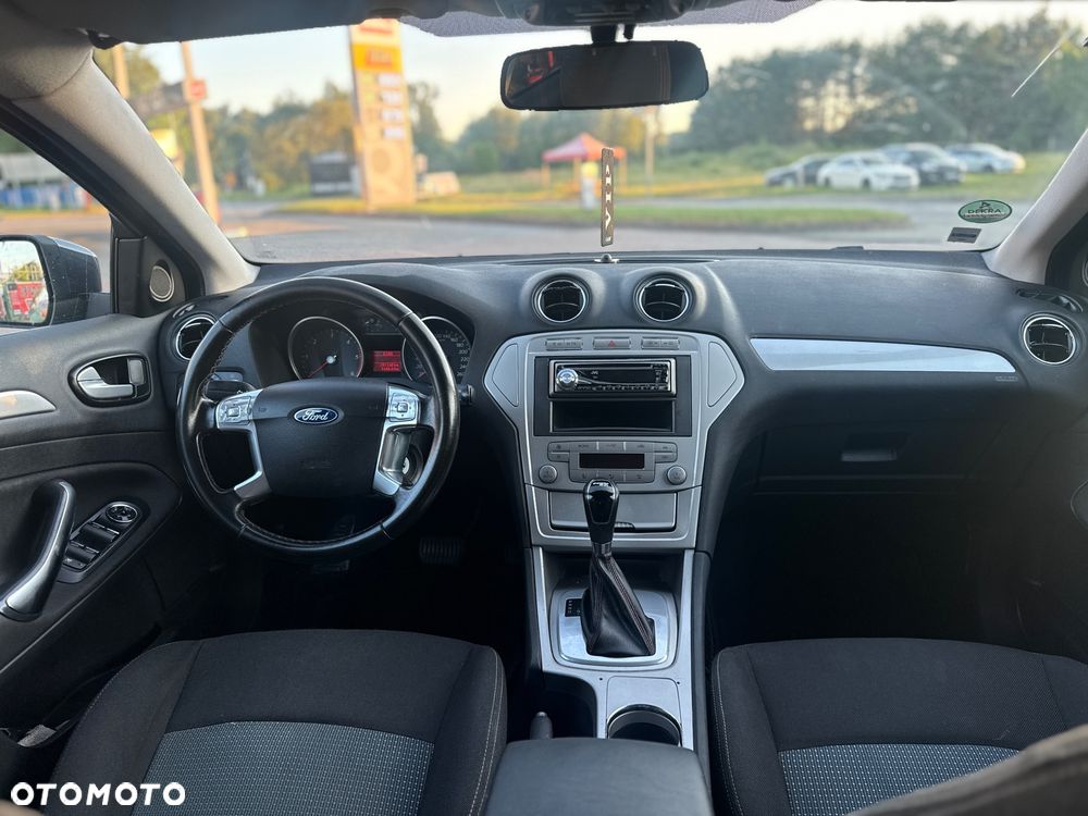 Ford Mondeo 2.0 TDCi Ghia - 24
