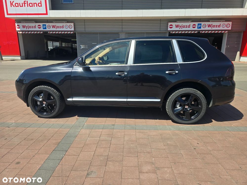 Porsche Cayenne - 3