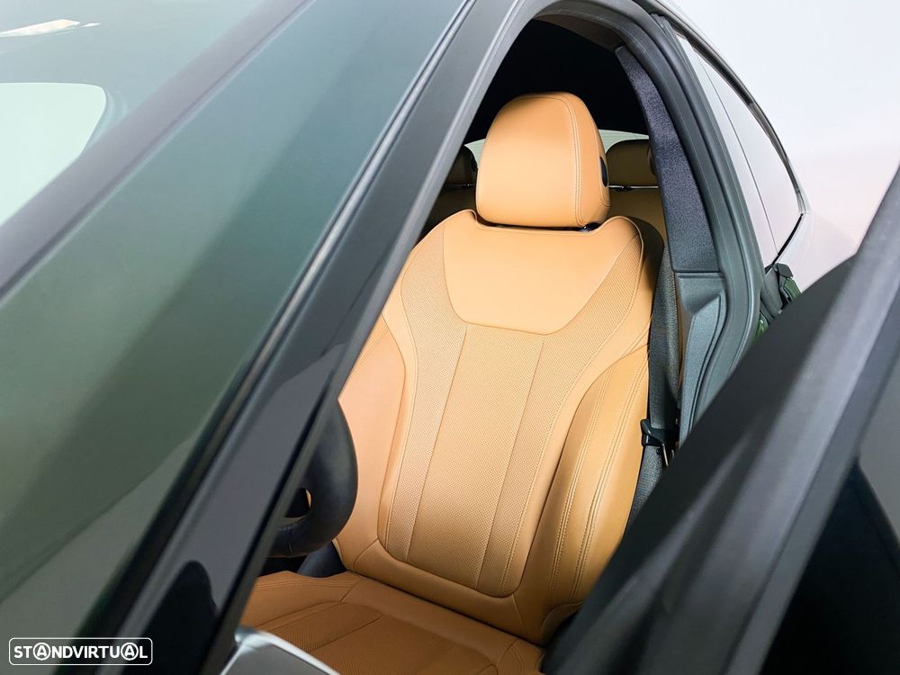 BMW i4 eDrive35 Pack Desportivo M - 23