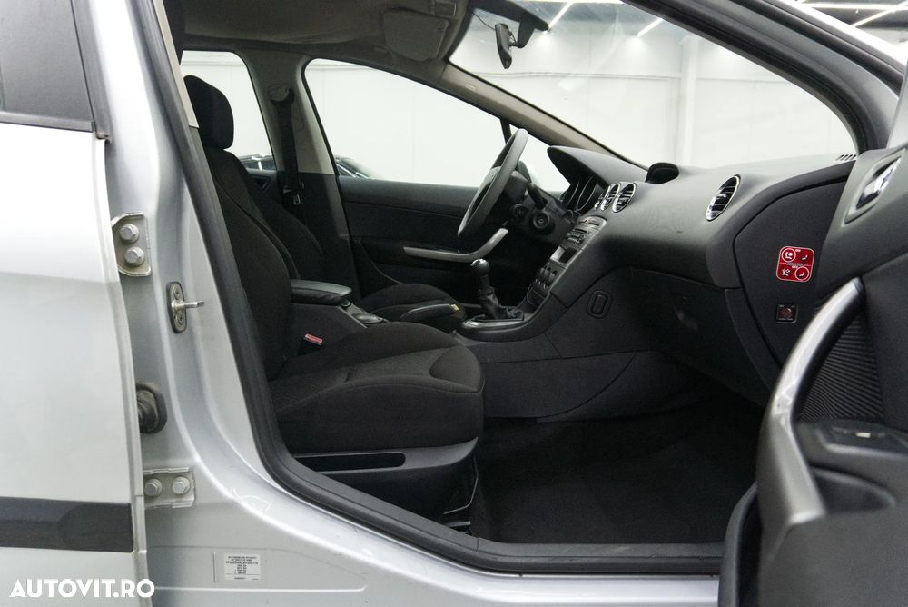 Peugeot 308 1.4E Confort - 7