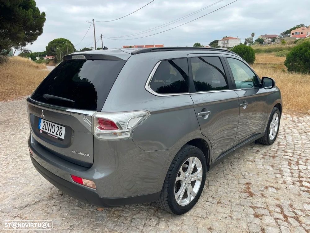 Mitsubishi Outlander 2.2 DI-D Instyle - 4