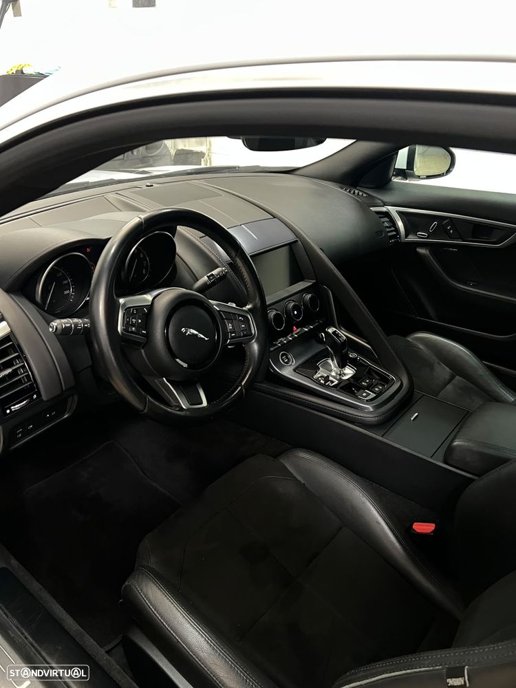 Jaguar F-Type - 5