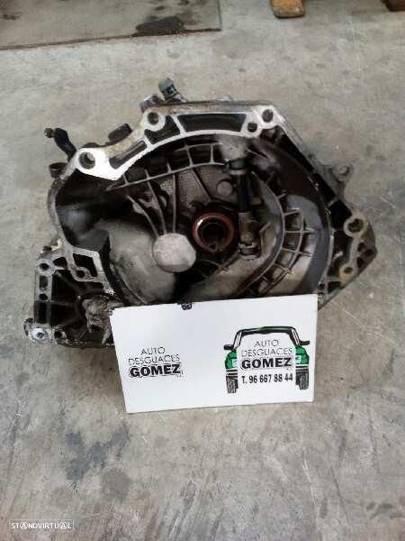 CAIXA DE VELOCIDADES OPEL CORSA B - 1