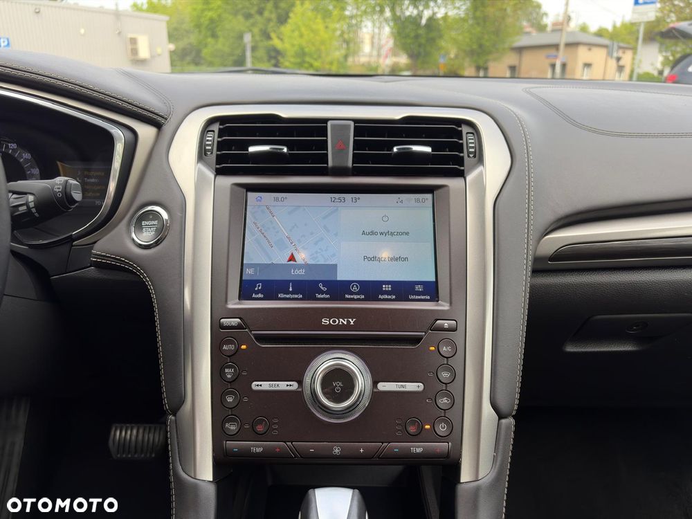 Ford Mondeo SW 2.0 Hybrid Vignale - 22
