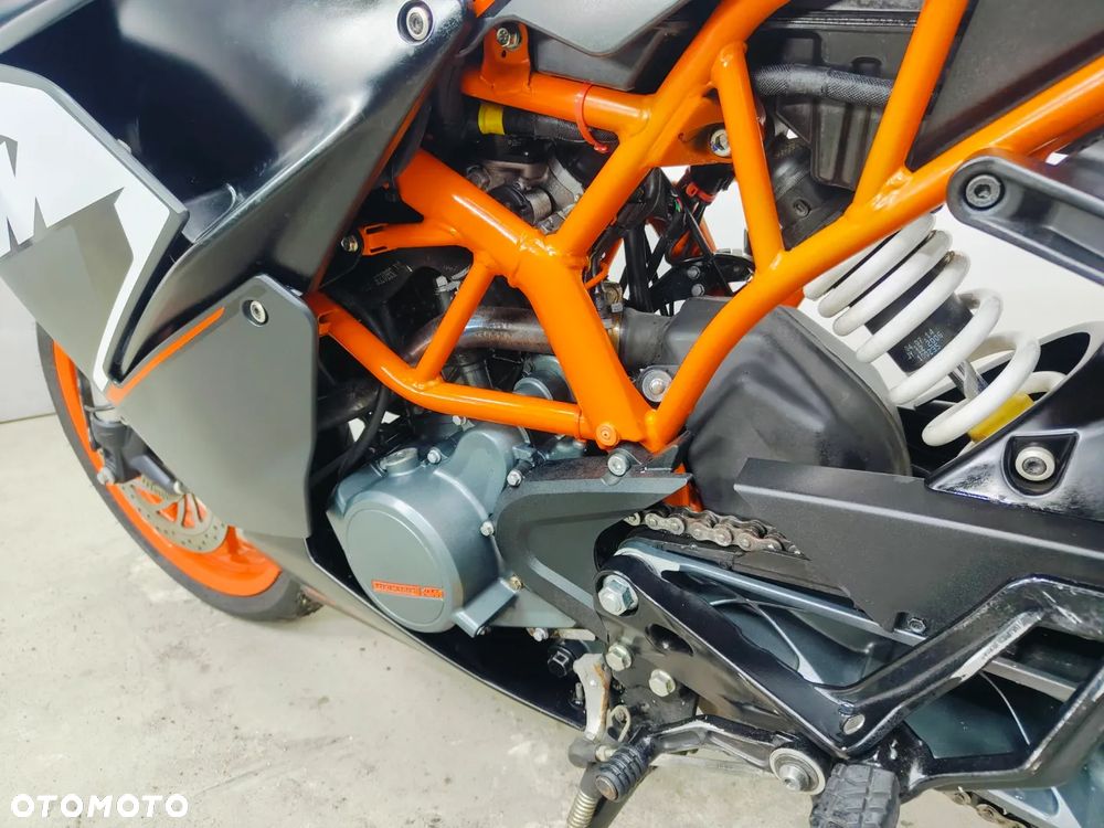 KTM RC 125 - 21