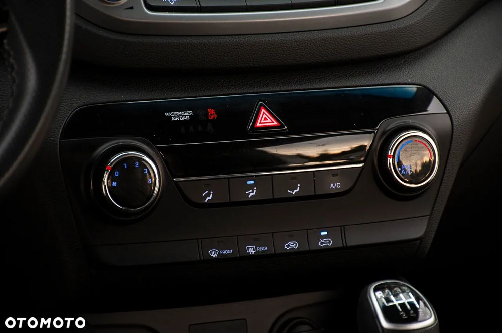 Hyundai Tucson 1.6 GDI BlueDrive Comfort 2WD - 32