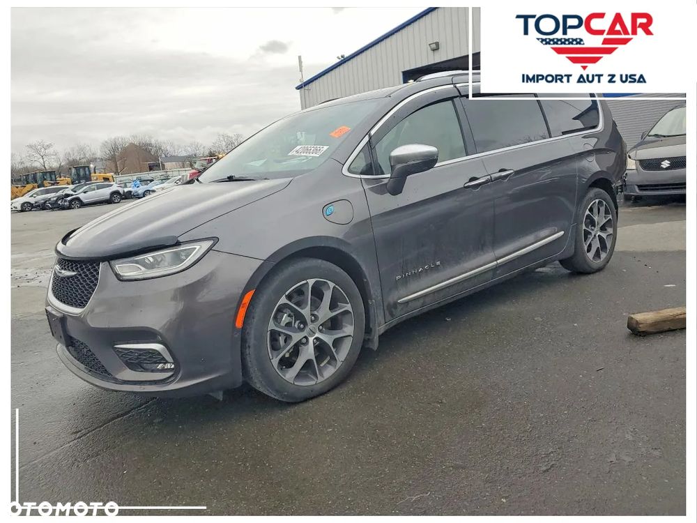 Chrysler Pacifica - 1
