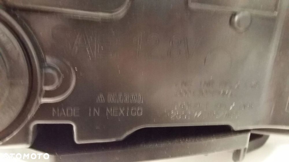 CHEVROLET SUBURBAN TAHOE 16-19 lampa prawa xenon - 9