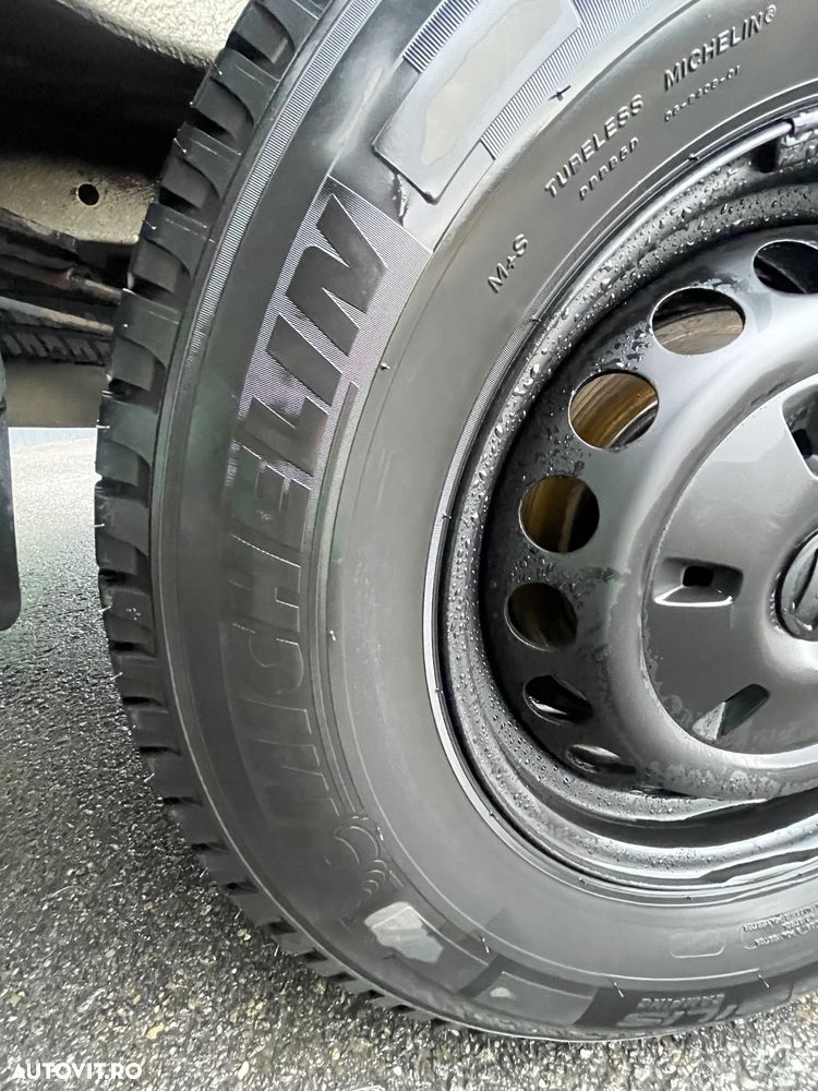 Volkswagen Crafter - 21