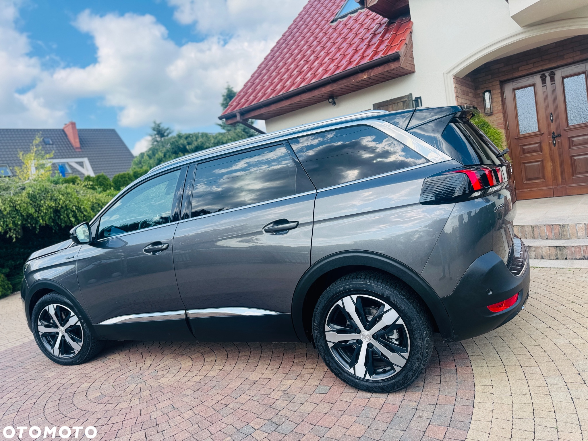 Peugeot 5008 1.6 BlueHDI Allure S&S EAT6 - 3