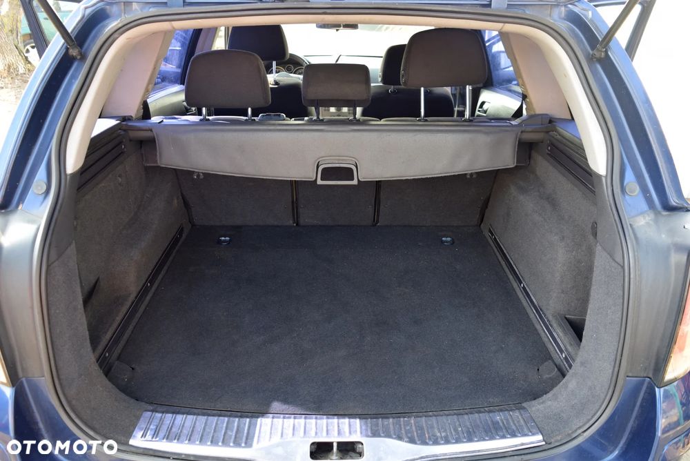 Opel Astra 1.6 Essentia - 9