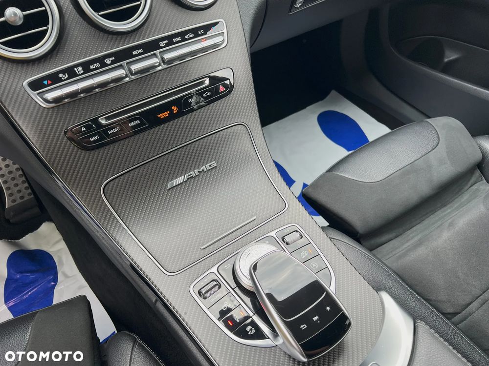 Mercedes-Benz Klasa C AMG 63 - 37