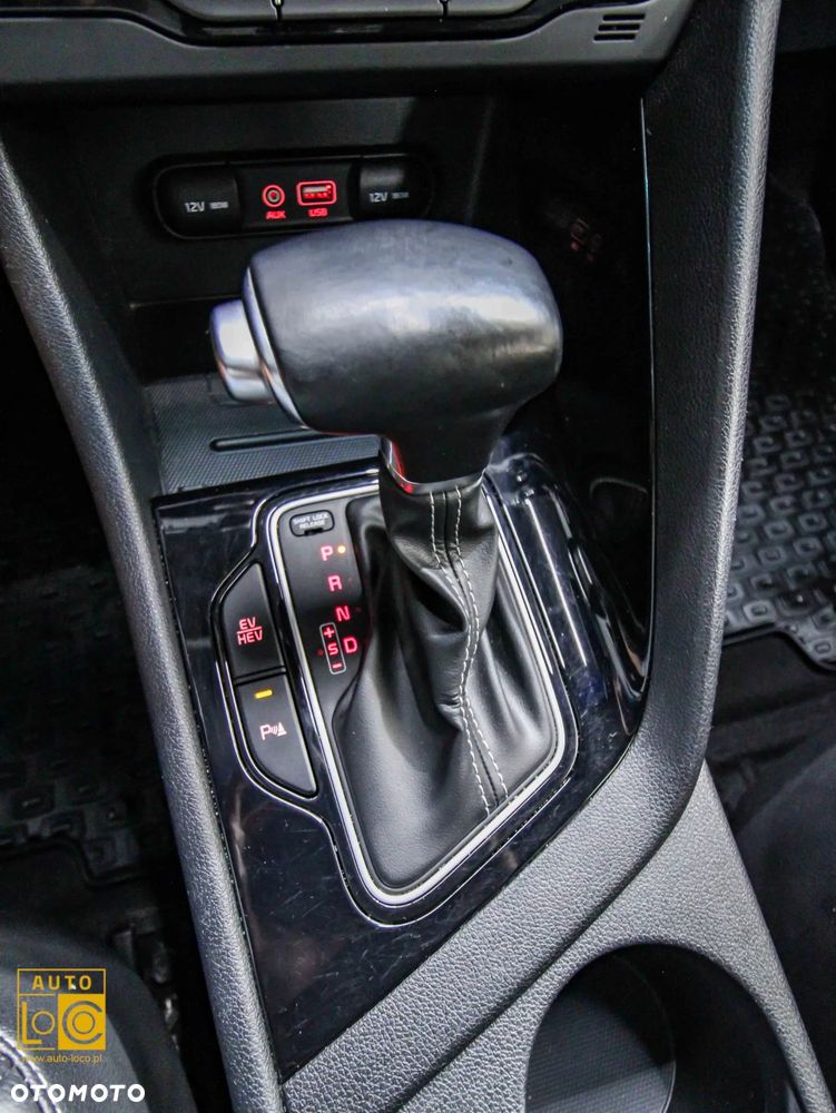 Kia Niro 1.6 GDI Plug-in Hybrid L Business Line - 23