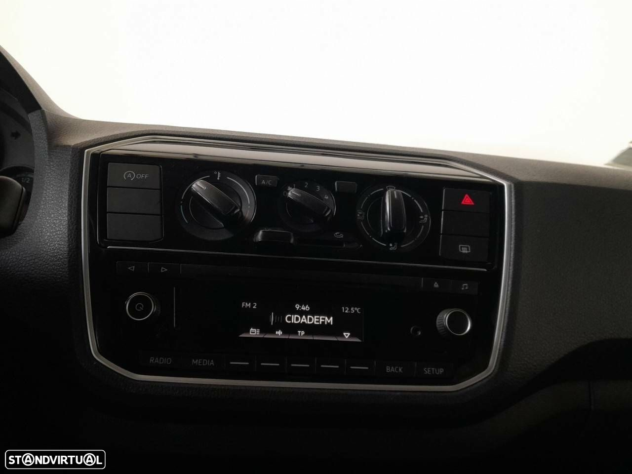 VW Up! 1.0 BMT Take - 18