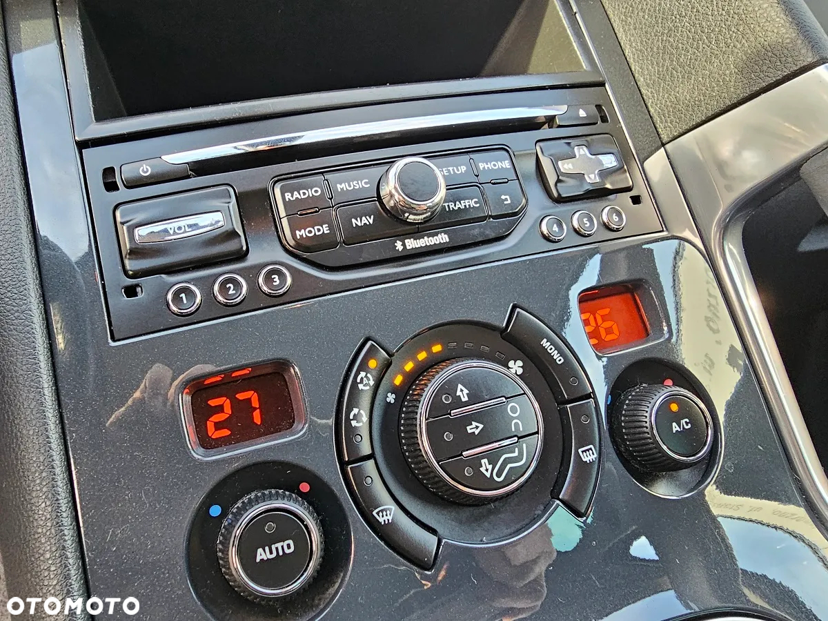Peugeot 3008 2.0 HDi HYbrid4 - 16