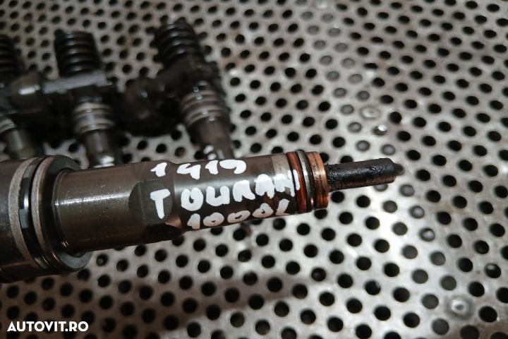 Injector motorina 038130073AG SET 038130073AG Volkswagen VW Touran 1 - 2