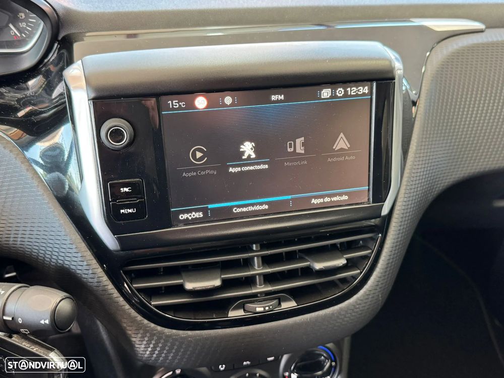 Peugeot 208 1.2 PureTech Signature - 9