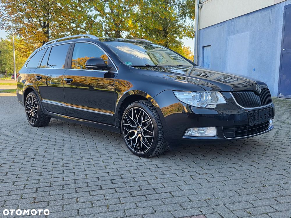 Skoda Superb Combi 2.0 TDI DSG Exclusive - 9