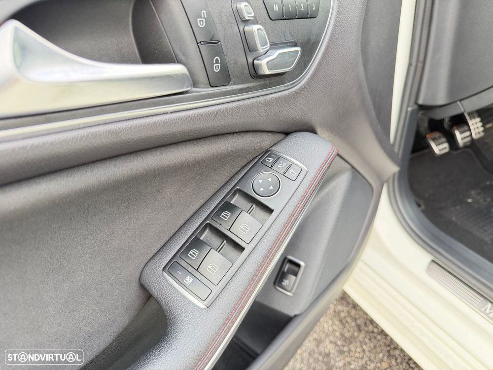 Mercedes-Benz CLA 180 d Shooting Brake AMG Line - 29