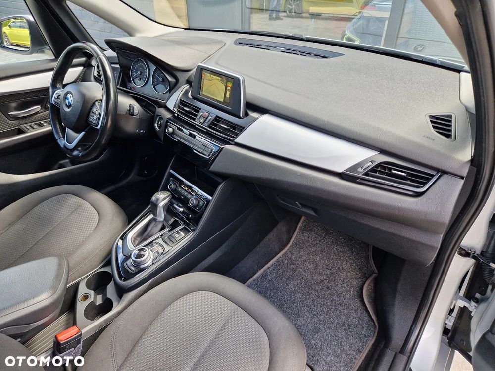 BMW Seria 2 218d Sport-Aut Advantage - 17