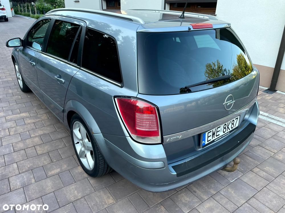 Opel Astra 1.8 Sport - 4