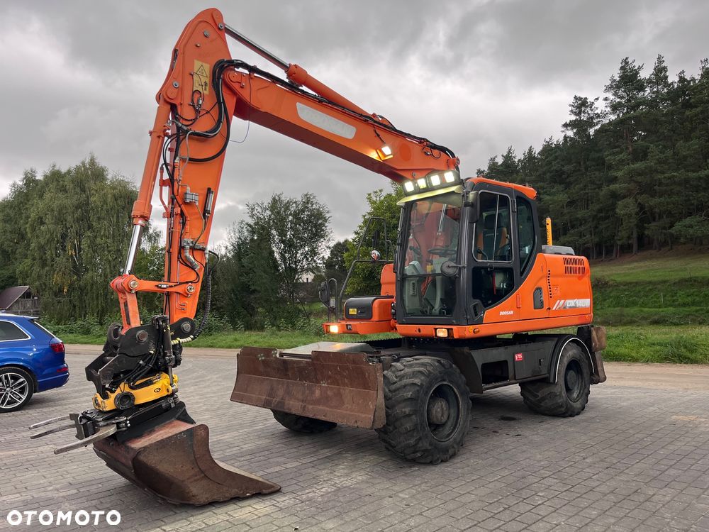 Doosan DX140W - 1