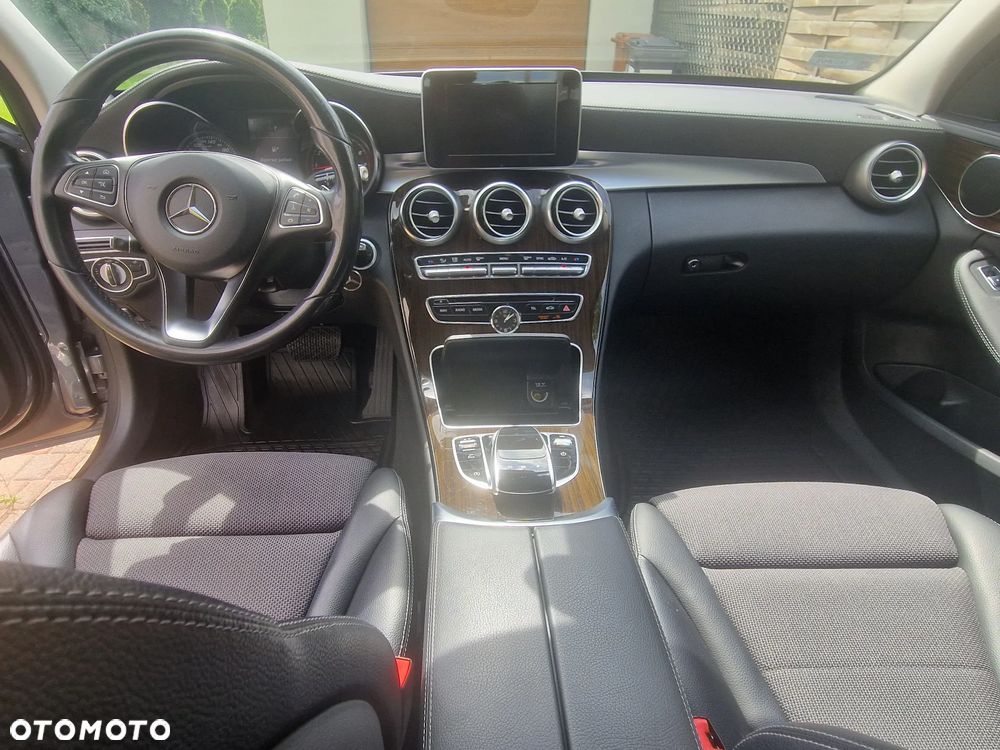 Mercedes-Benz Klasa C 200 9G-TRONIC - 9