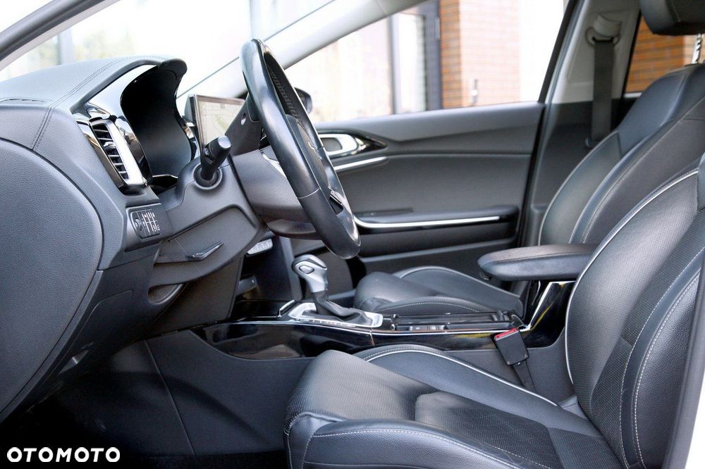 Kia XCeed - 15