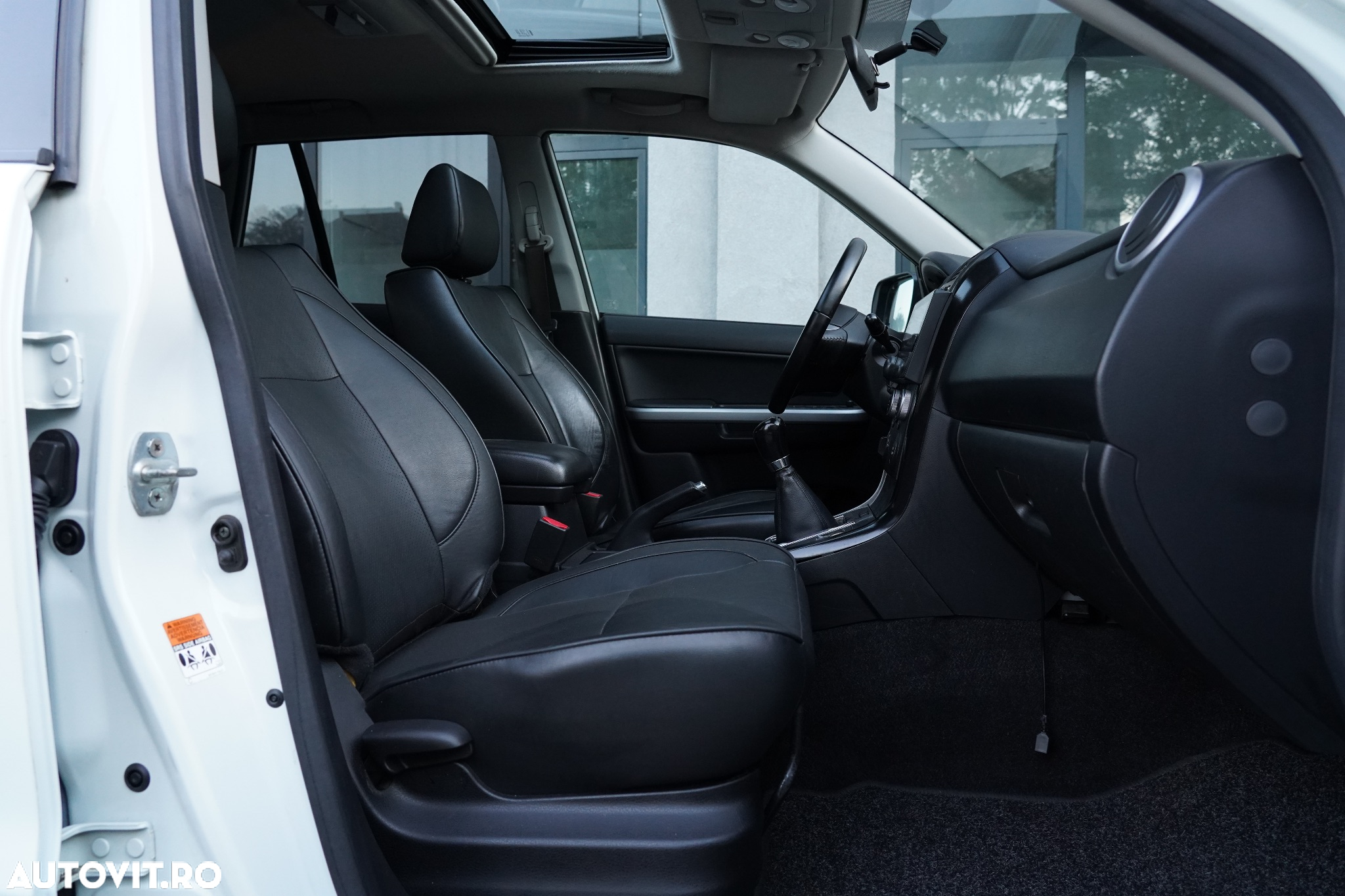 Suzuki Grand Vitara 1.9 DDiS Comfort - 23