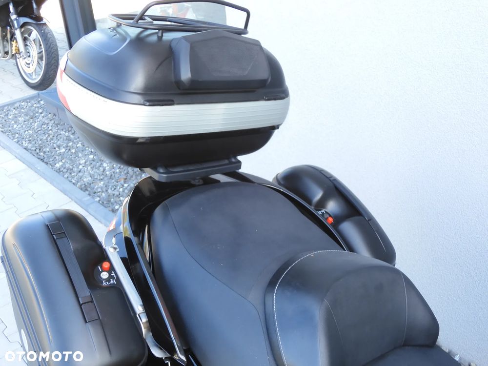 Suzuki Burgman - 15
